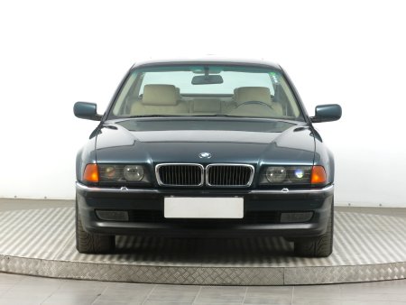 BMW 7, 1995 - pohled č. 2