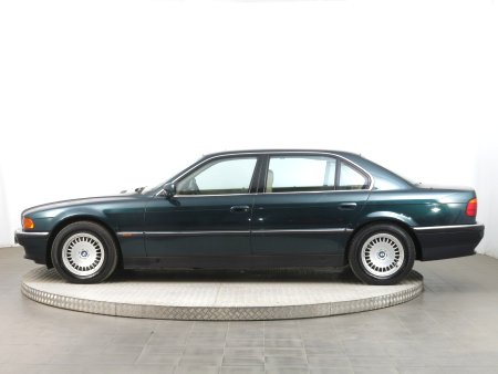 BMW 7, 1995 - pohled č. 4