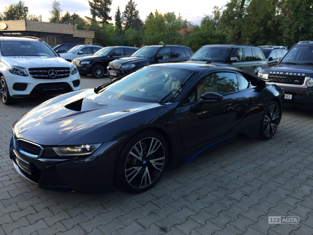 BMW i8, 2014 - celkový pohled