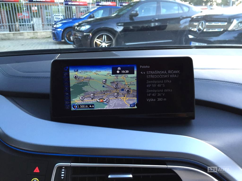 BMW i8, 2014 - pohled č. 15