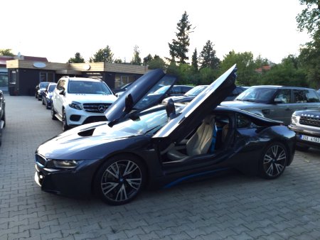 BMW i8, 2014 - pohled č. 5