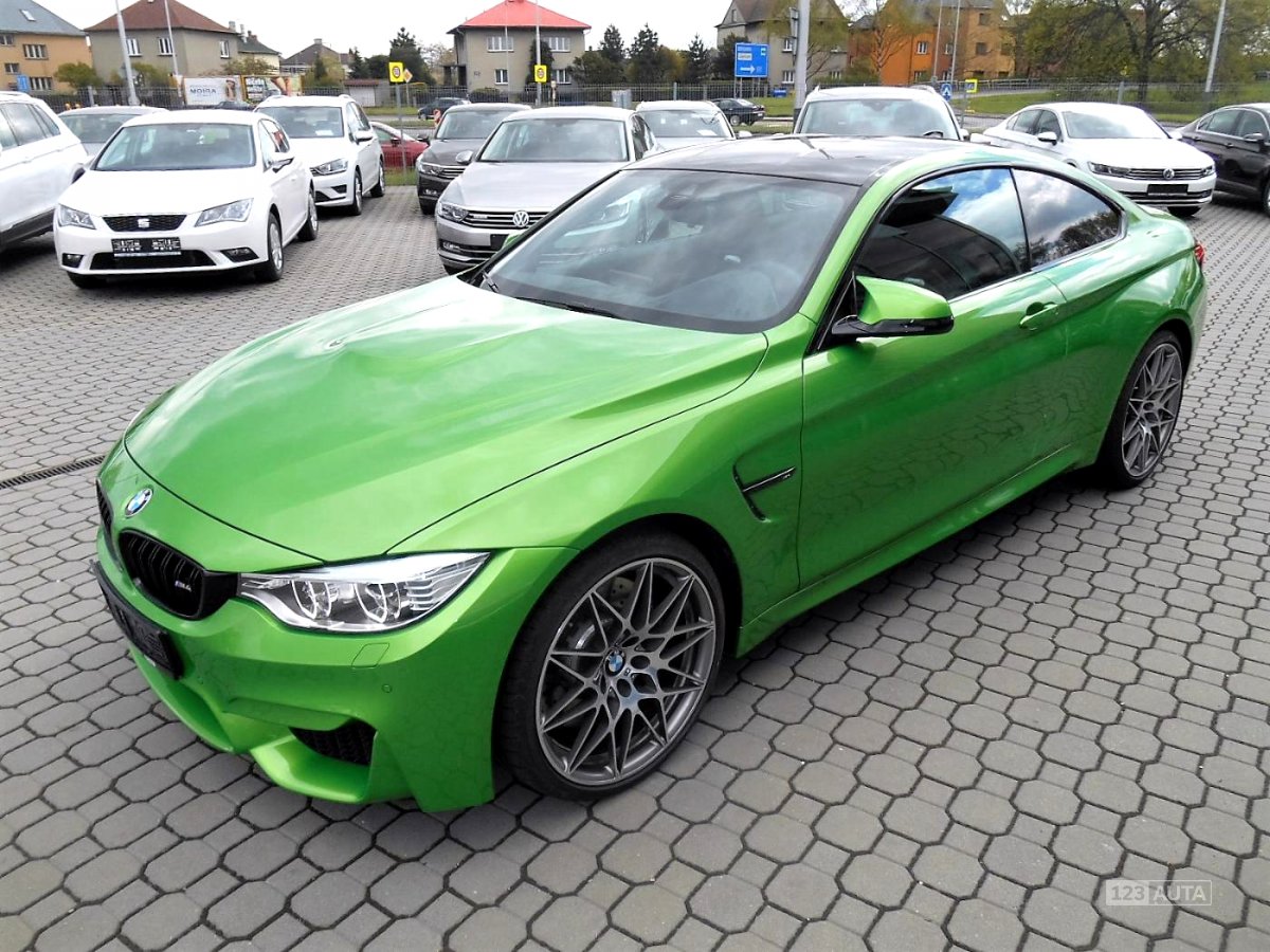 BMW M4, 2017 - pohled č. 2