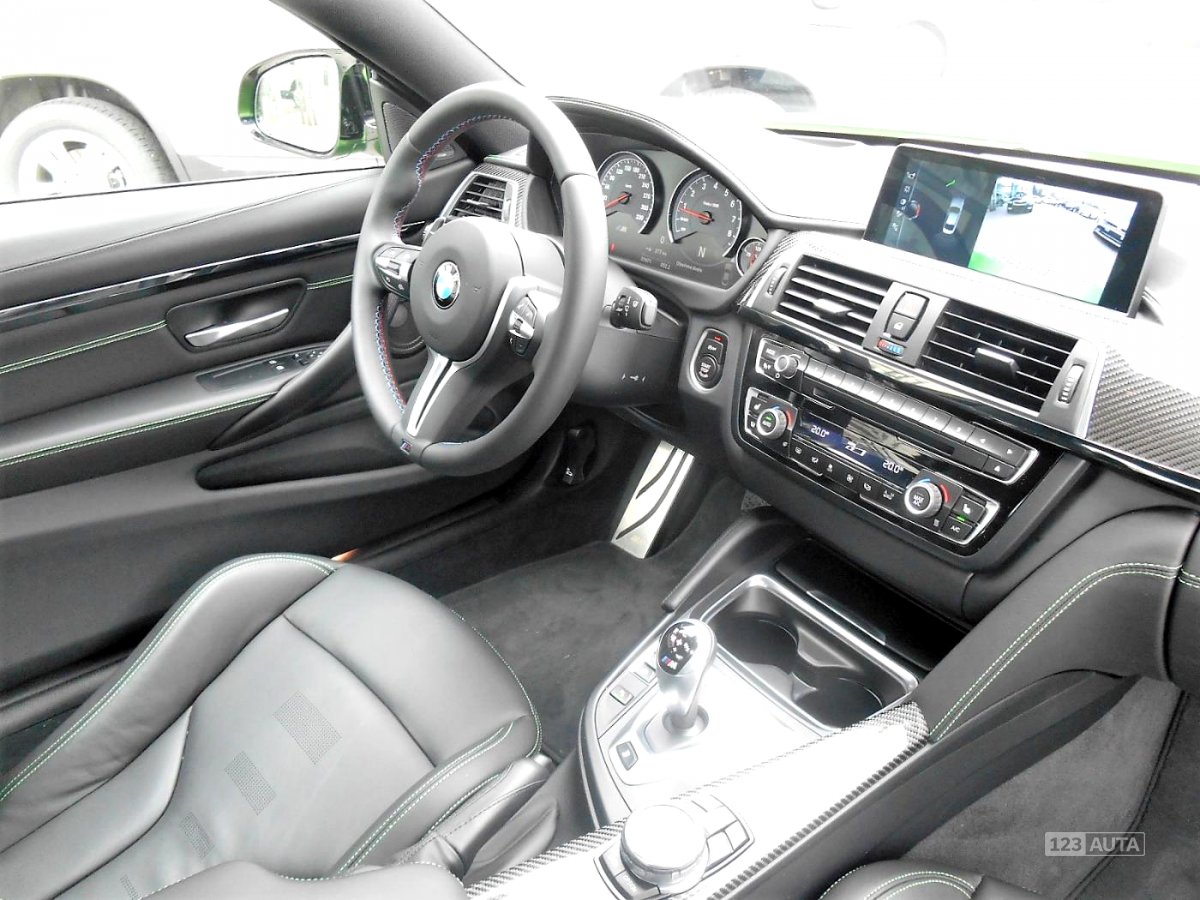 BMW M4, 2017 - pohled č. 5