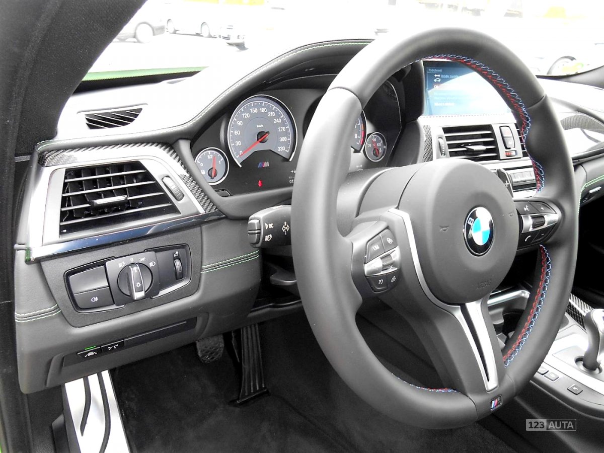 BMW M4, 2017 - pohled č. 9