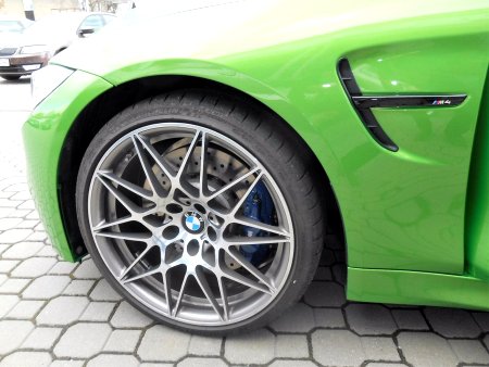 BMW M4, 2017 - pohled č. 4