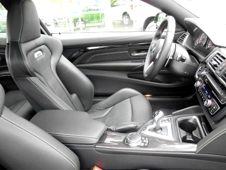 BMW M4, 2017 - pohled č. 6