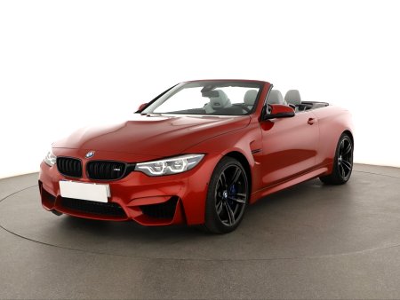 BMW M4, 2018 - pohled č. 3