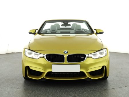 BMW M4, 2020 - pohled č. 2