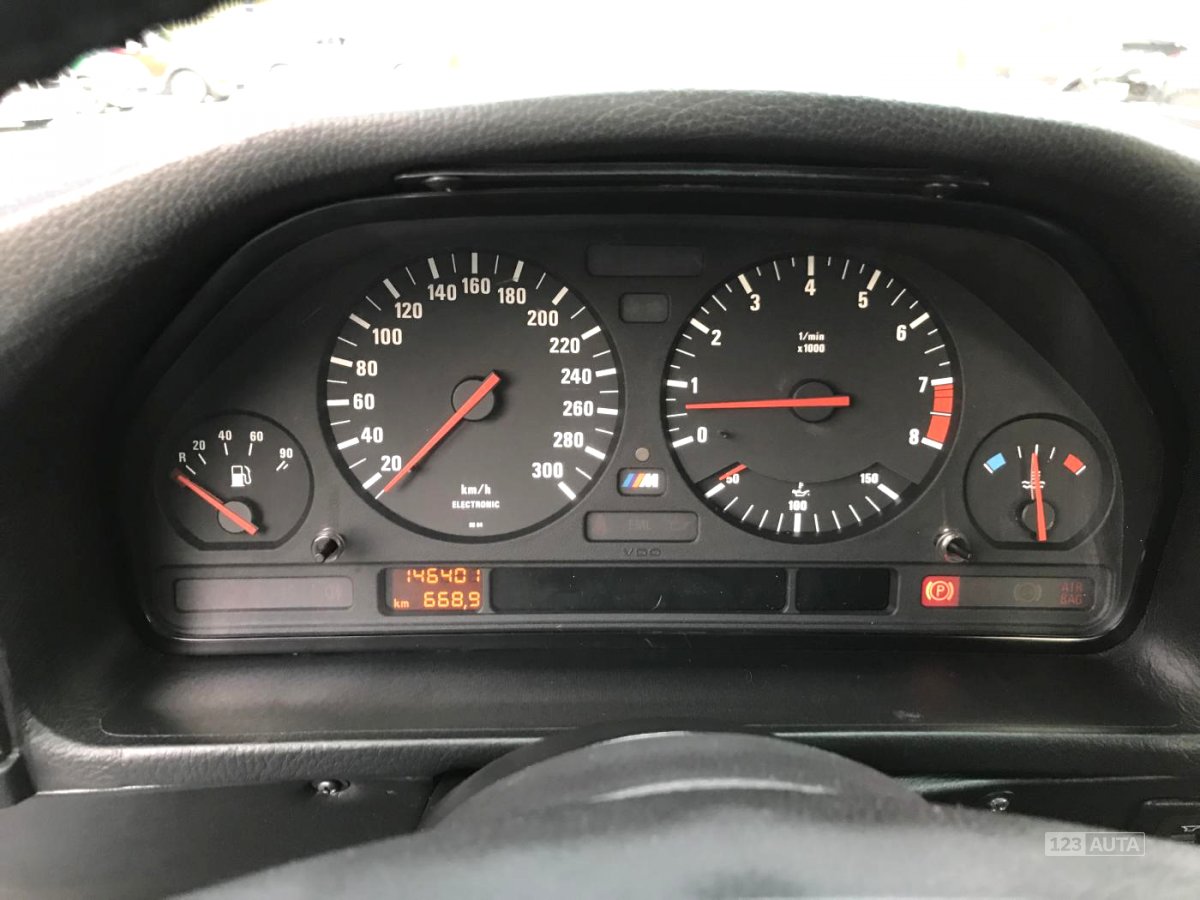 BMW M5, 1989 - pohled č. 16