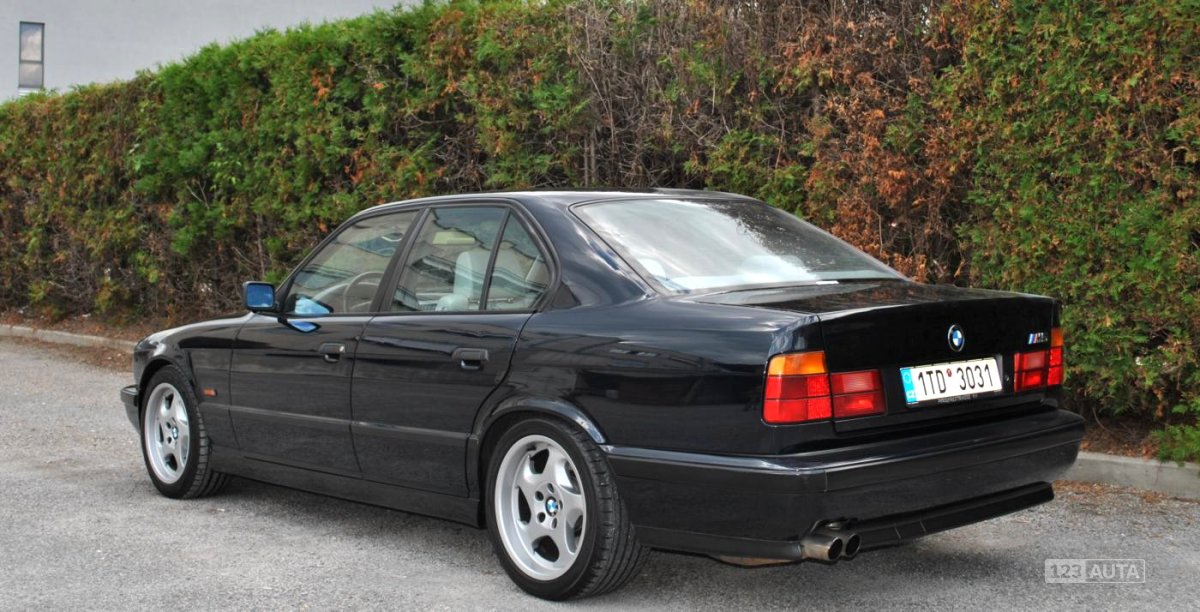 BMW M5, 1993 - pohled č. 4