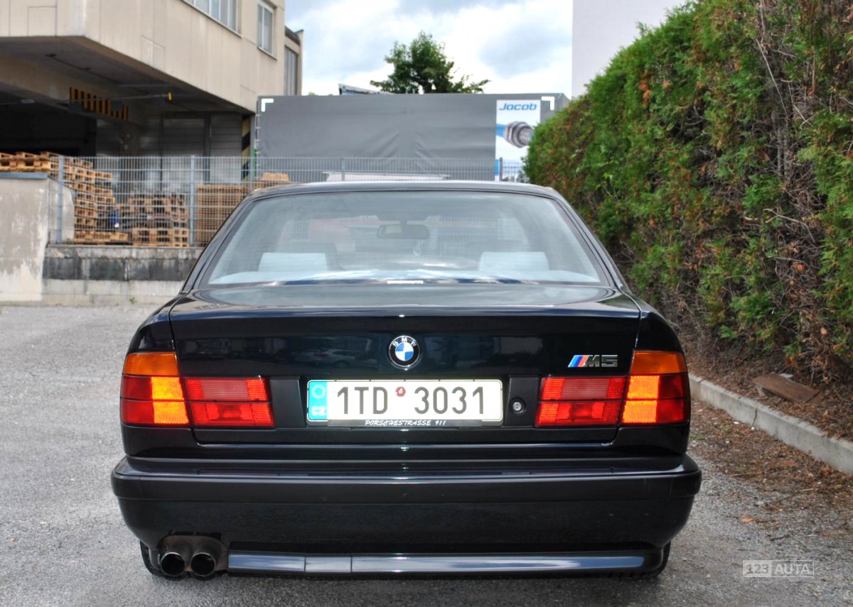 BMW M5, 1993 - pohled č. 5