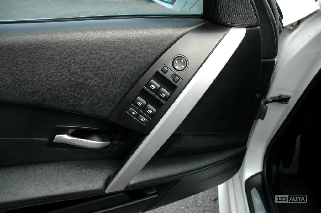 BMW M5, 2005 - pohled č. 12