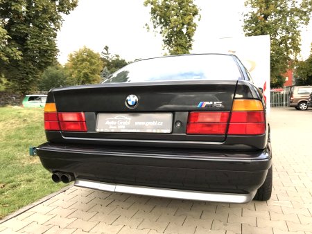 BMW M5, 1989 - pohled č. 5