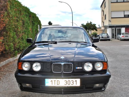 BMW M5, 1993 - pohled č. 3