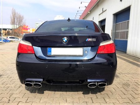 BMW M5, 2006 - pohled č. 5