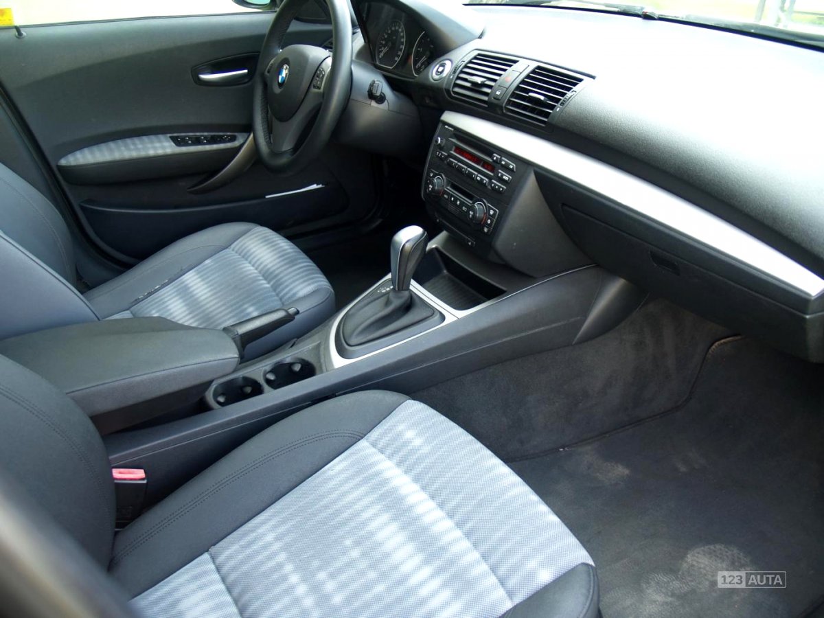 BMW Řada 1, 2006 - pohled č. 12