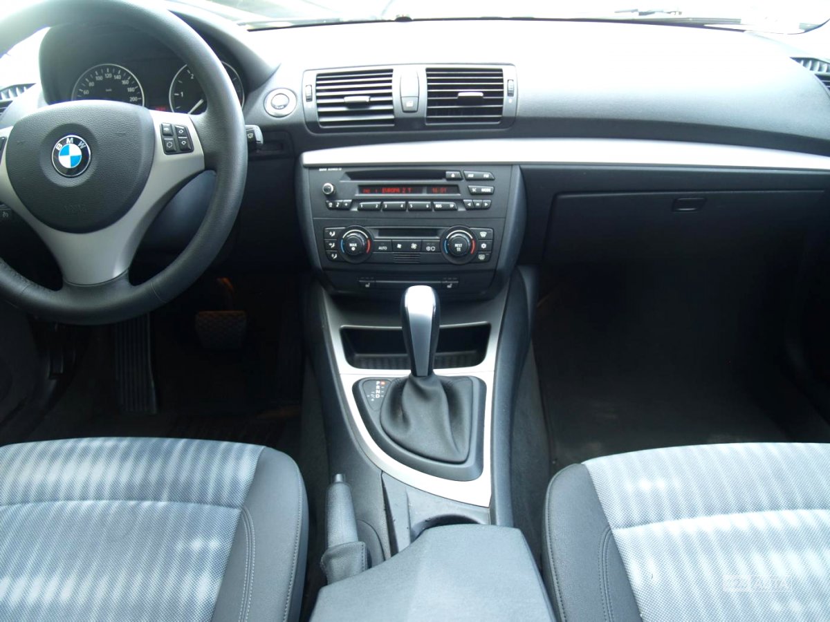 BMW Řada 1, 2006 - pohled č. 14