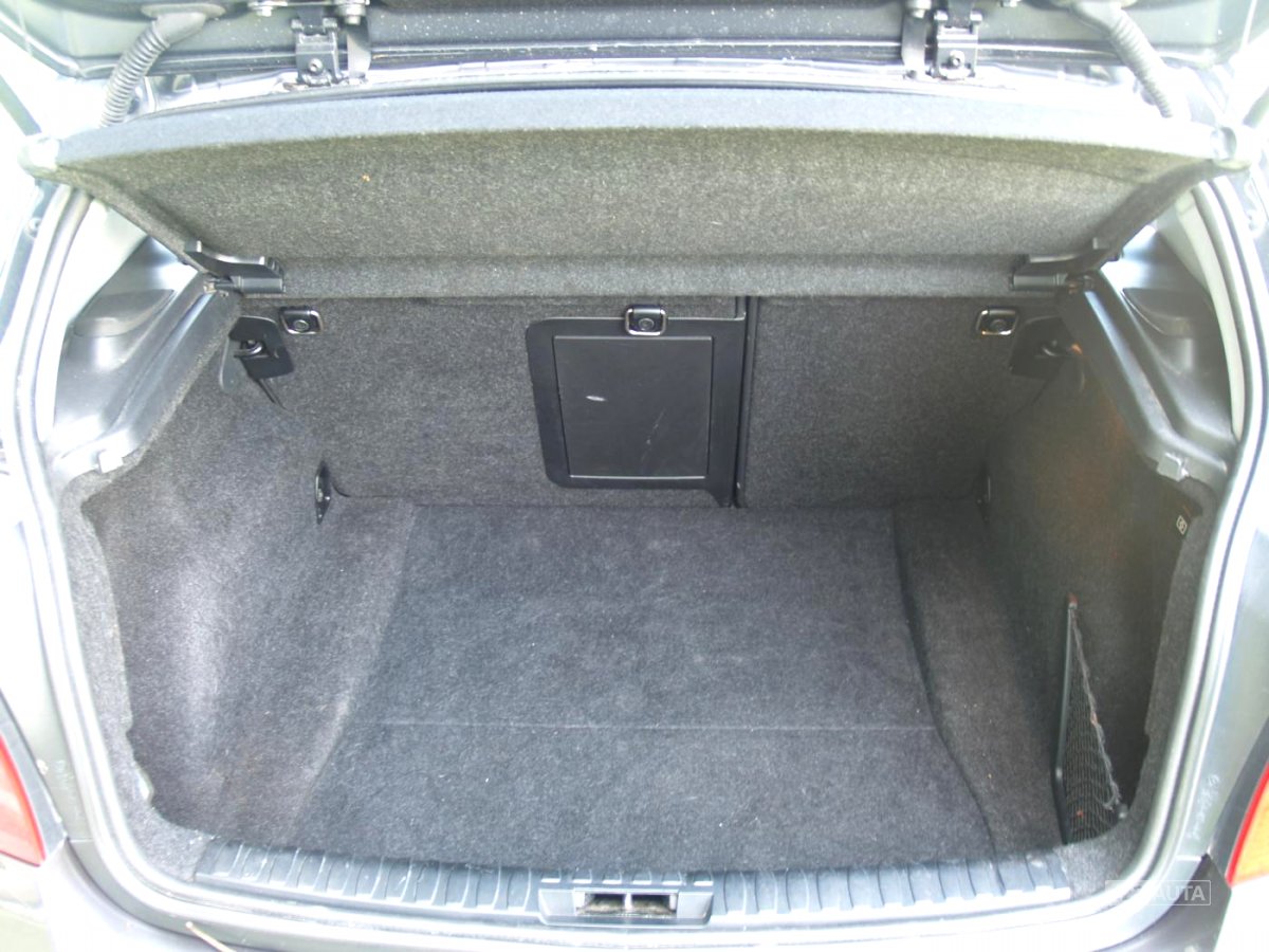 BMW Řada 1, 2006 - pohled č. 17