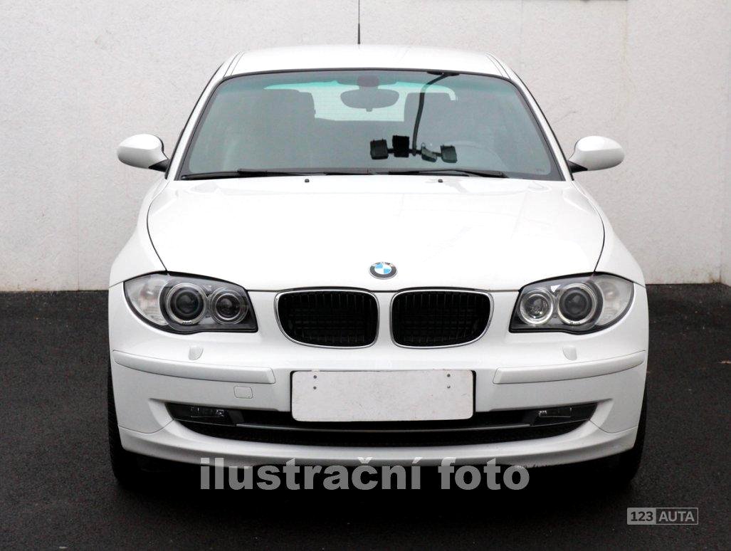 BMW Řada 1, 2005 - pohled č. 2