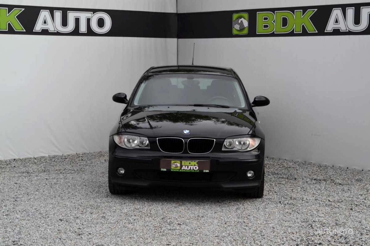 BMW Řada 1, 2006 - pohled č. 2