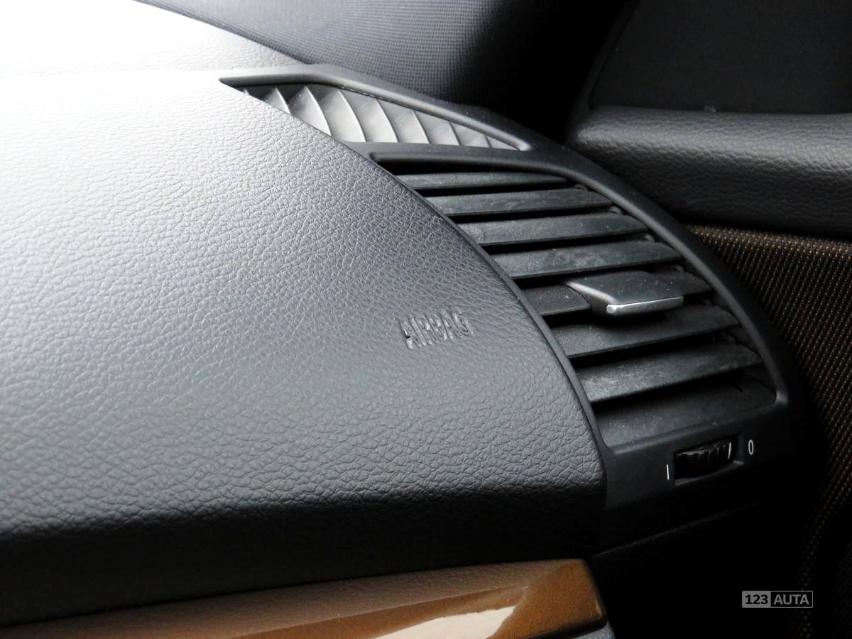 BMW Řada 1, 2010 - pohled č. 23