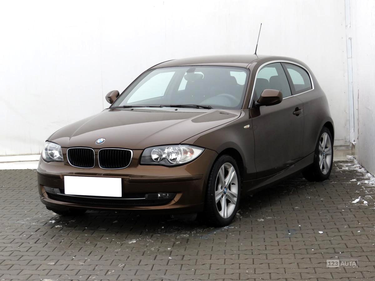 BMW Řada 1, 2010 - pohled č. 3