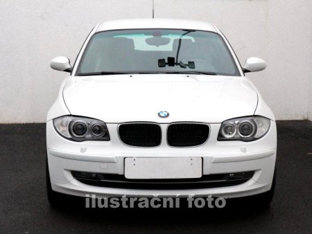 BMW Řada 1, 2005 - pohled č. 2