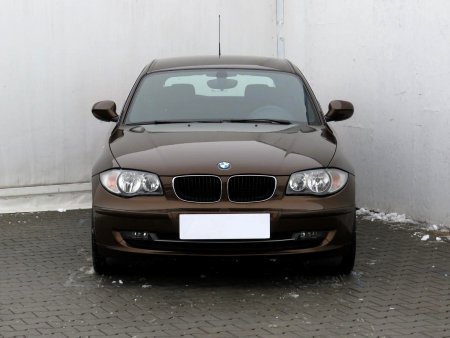 BMW Řada 1, 2010 - pohled č. 2