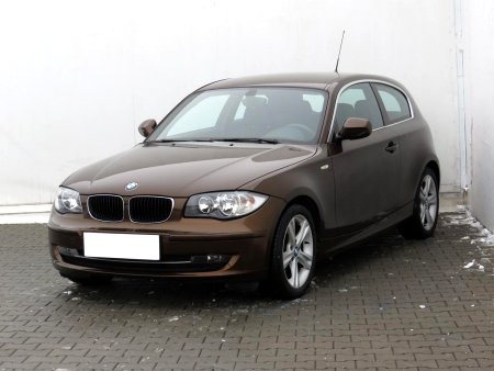 BMW Řada 1, 2010 - pohled č. 3