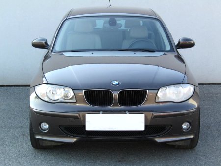 BMW Řada 1, 2005 - pohled č. 2