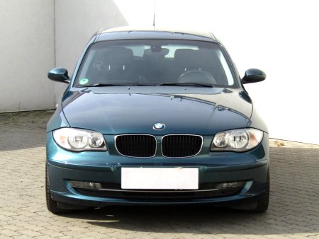 BMW Řada 1, 2010 - pohled č. 2
