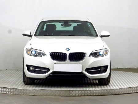 BMW Řada 2, 2015 - pohled č. 2