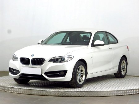 BMW Řada 2, 2015 - pohled č. 3