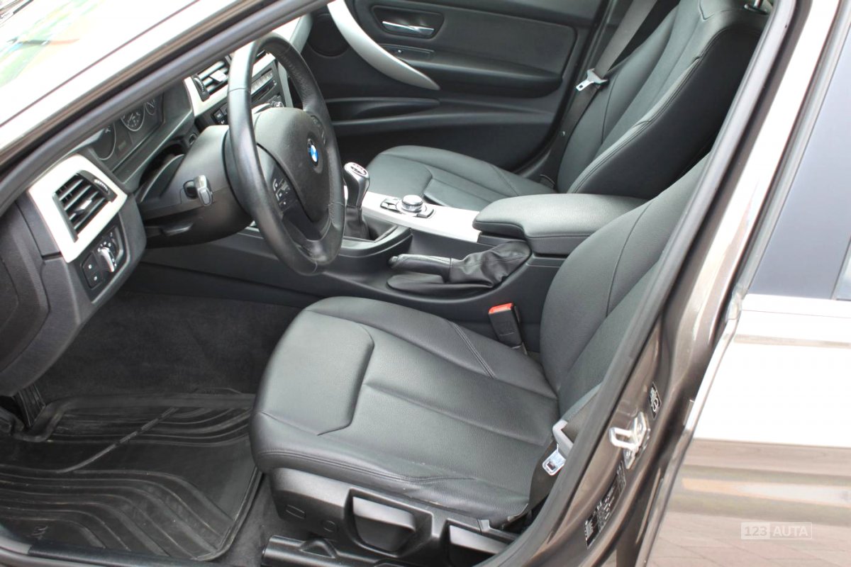 BMW Řada 3, 2014 - pohled č. 20