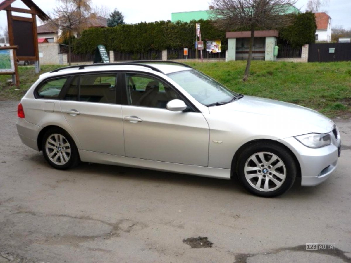 BMW Řada 3, 2007 - pohled č. 2