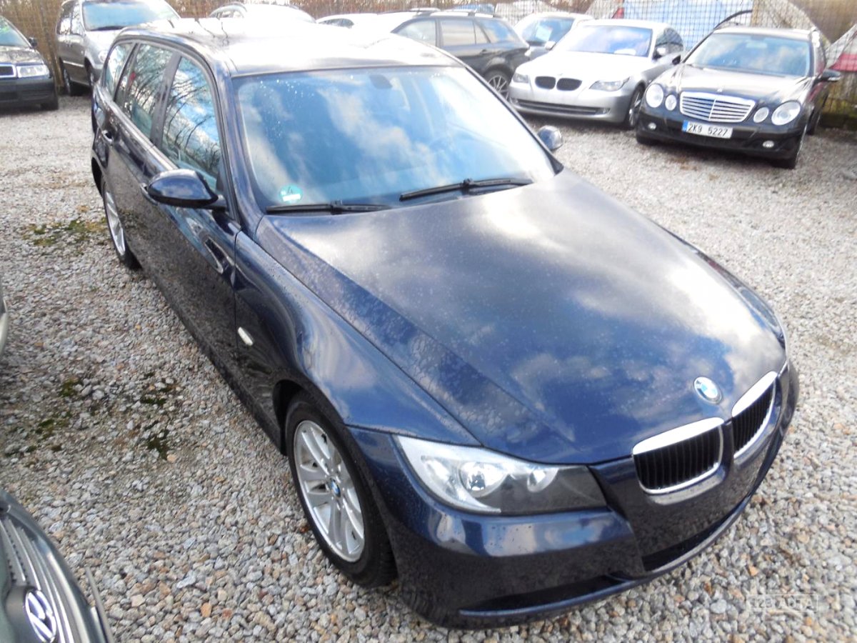 BMW Řada 3, 2007 - pohled č. 2