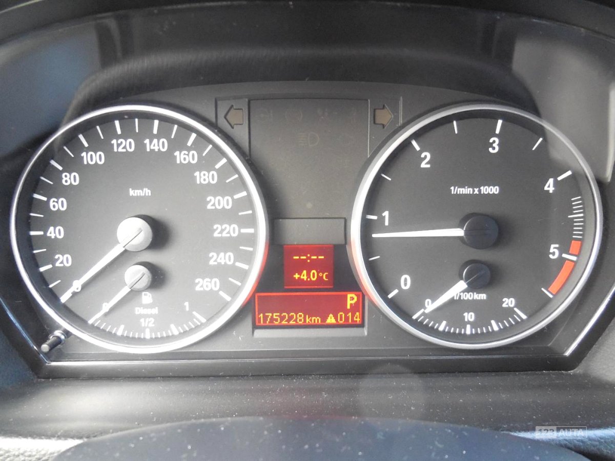 BMW Řada 3, 2007 - pohled č. 6