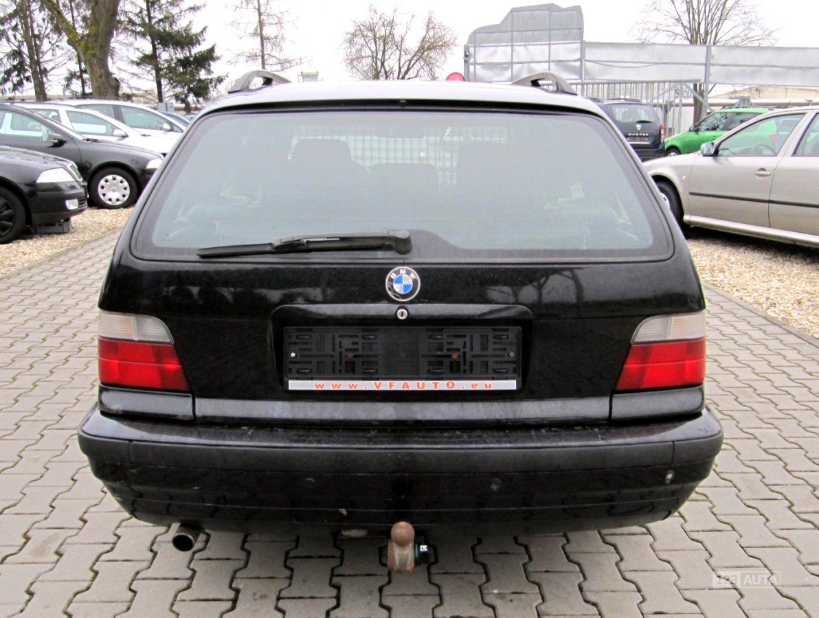 BMW Řada 3, 1998 - pohled č. 5