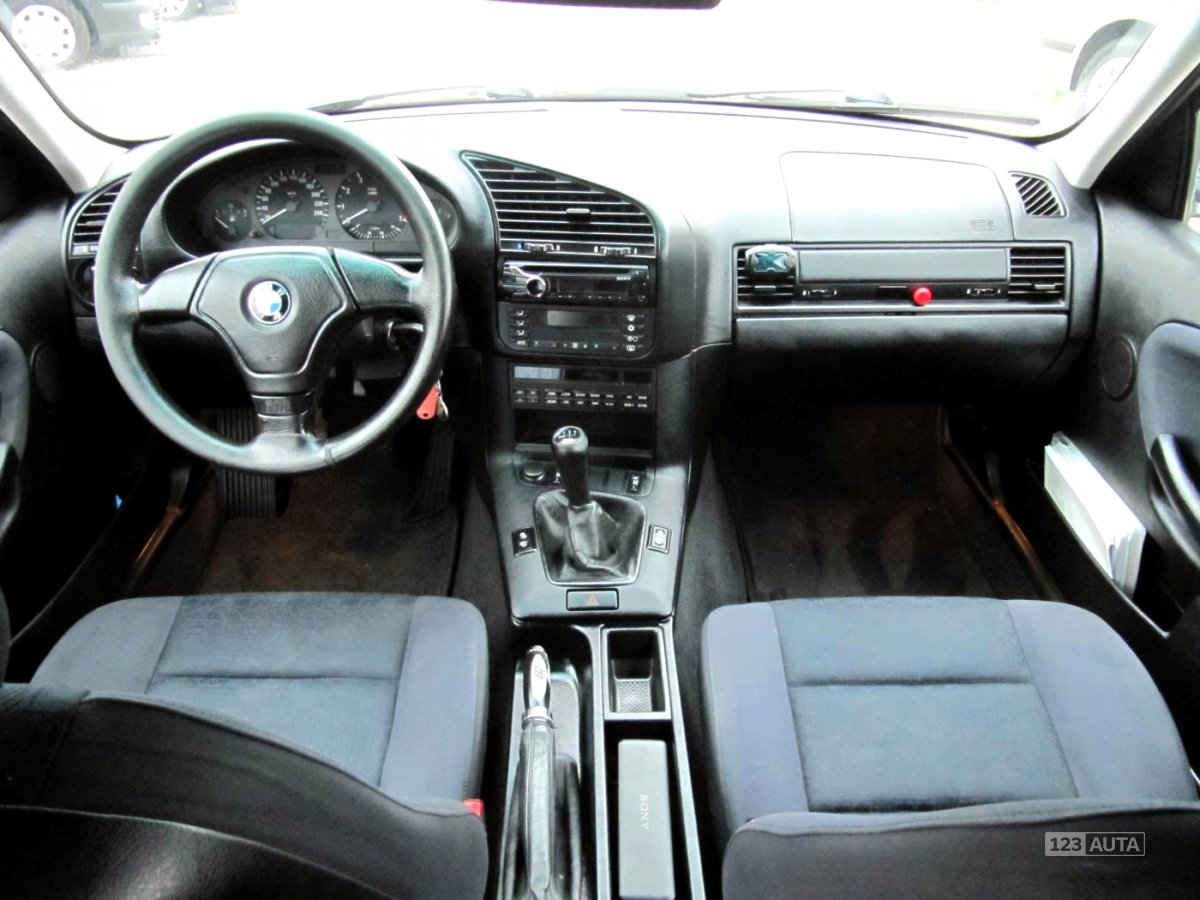 BMW Řada 3, 1998 - pohled č. 8