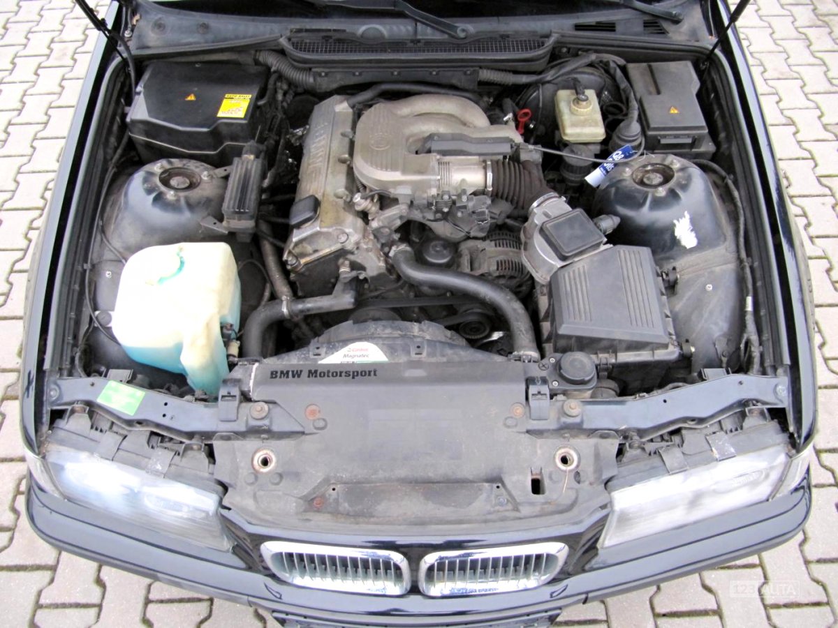 BMW Řada 3, 1998 - pohled č. 9