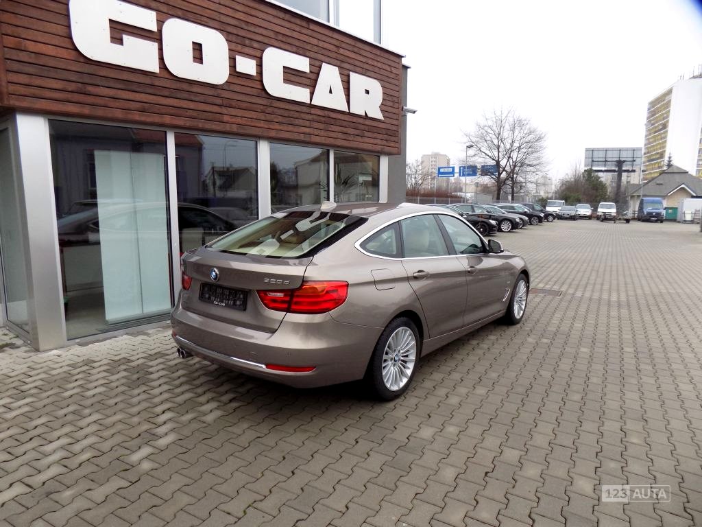 BMW Řada 3, 2016 - pohled č. 2