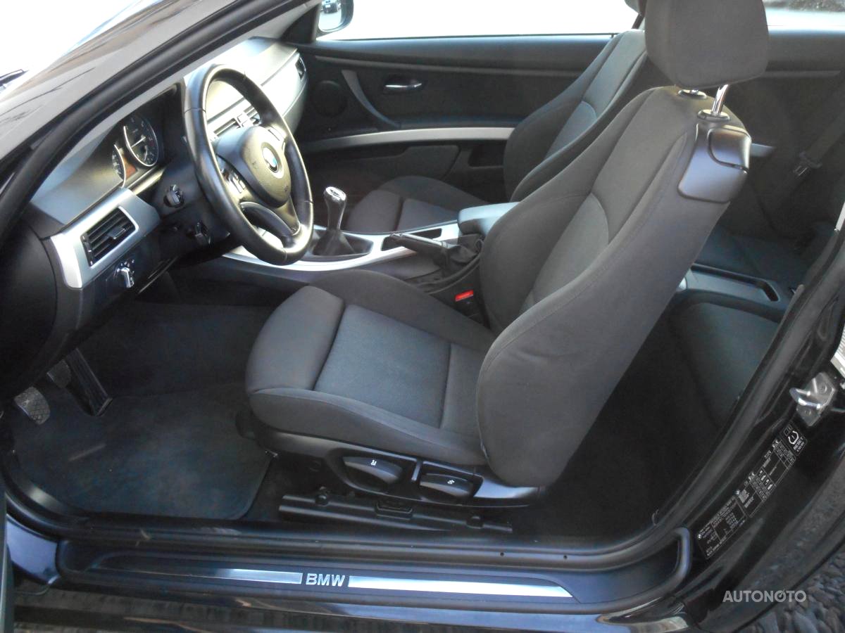 BMW Řada 3, 2010 - pohled č. 10