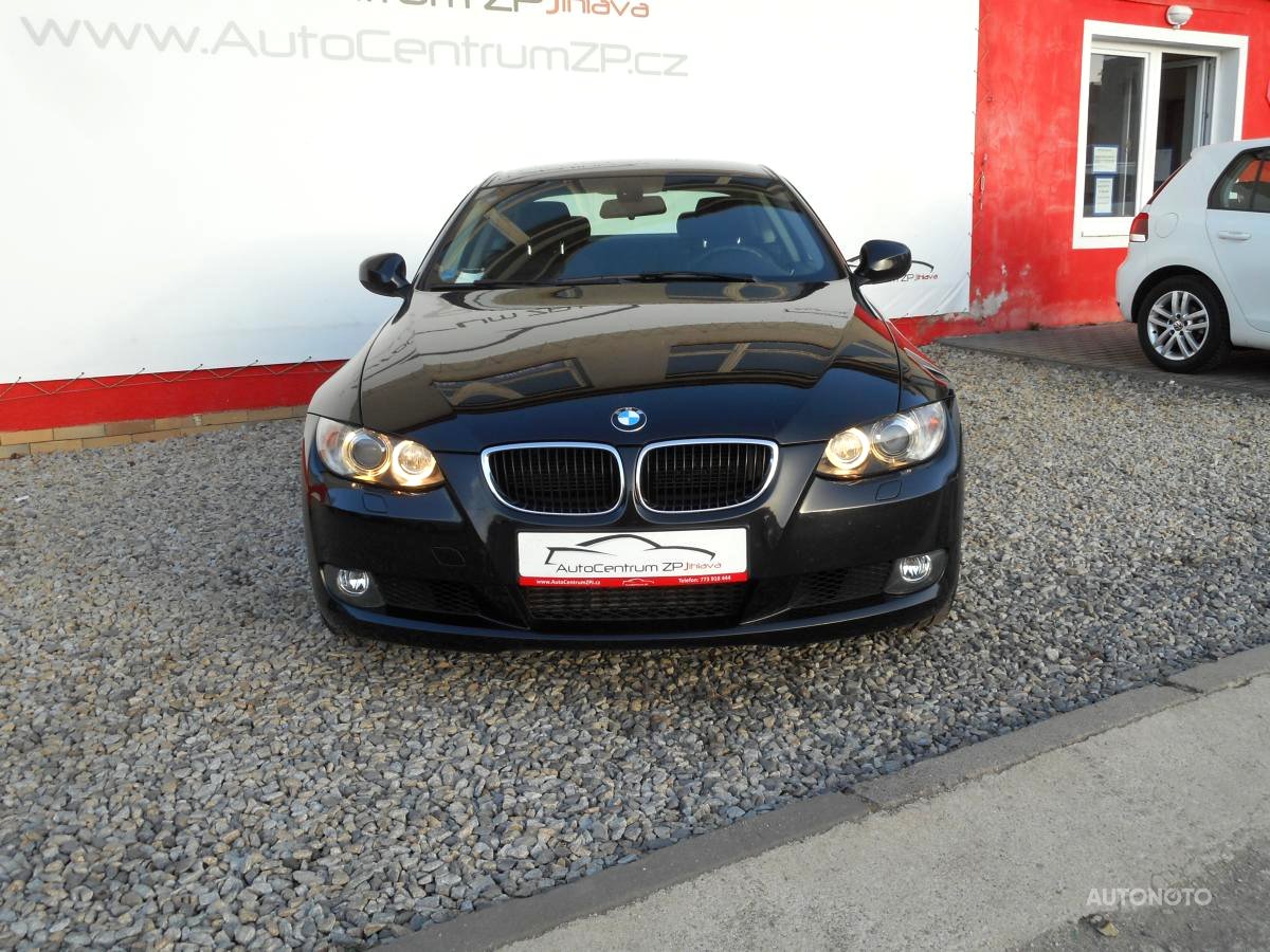 BMW Řada 3, 2010 - pohled č. 8