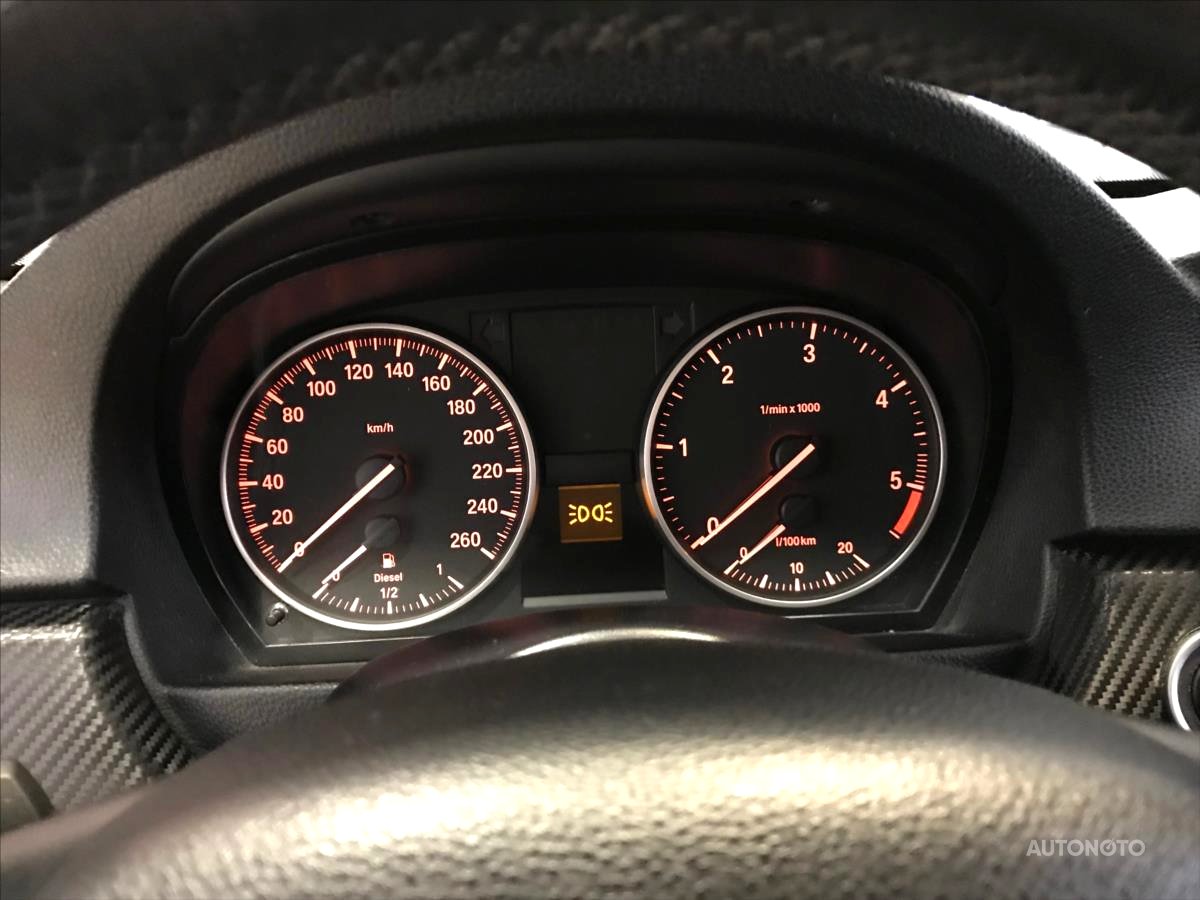 BMW Řada 3, 2010 - pohled č. 7