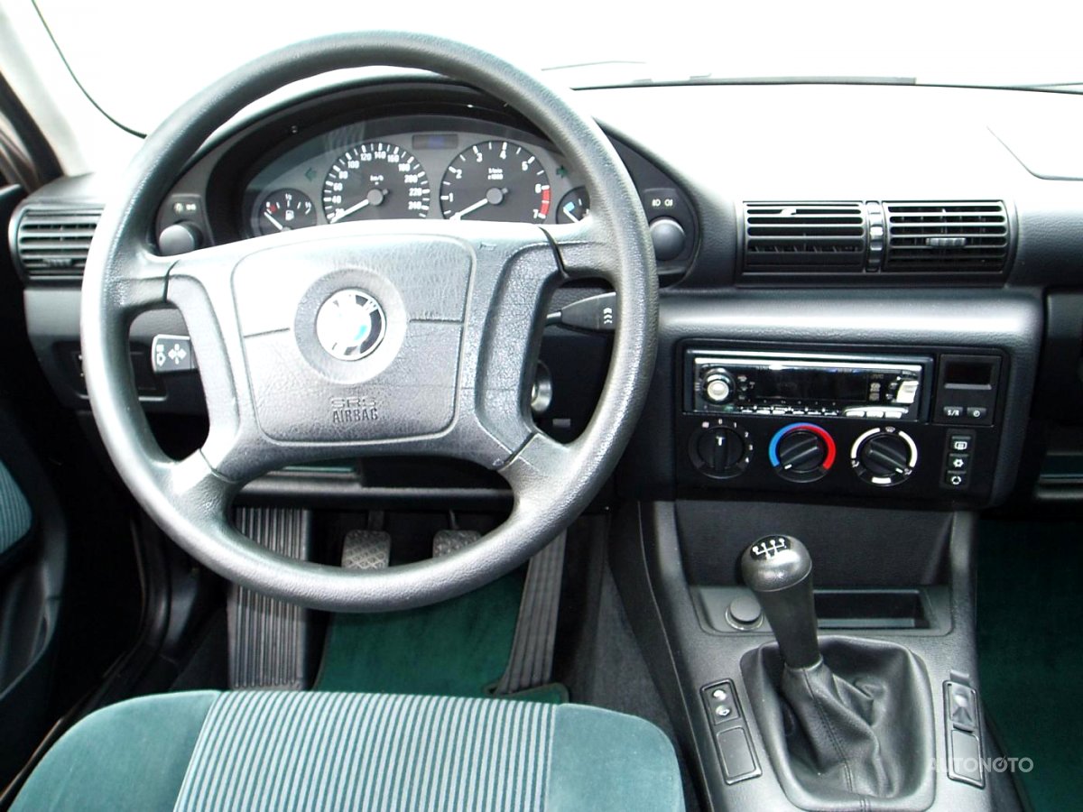 BMW Řada 3, 1996 - pohled č. 8