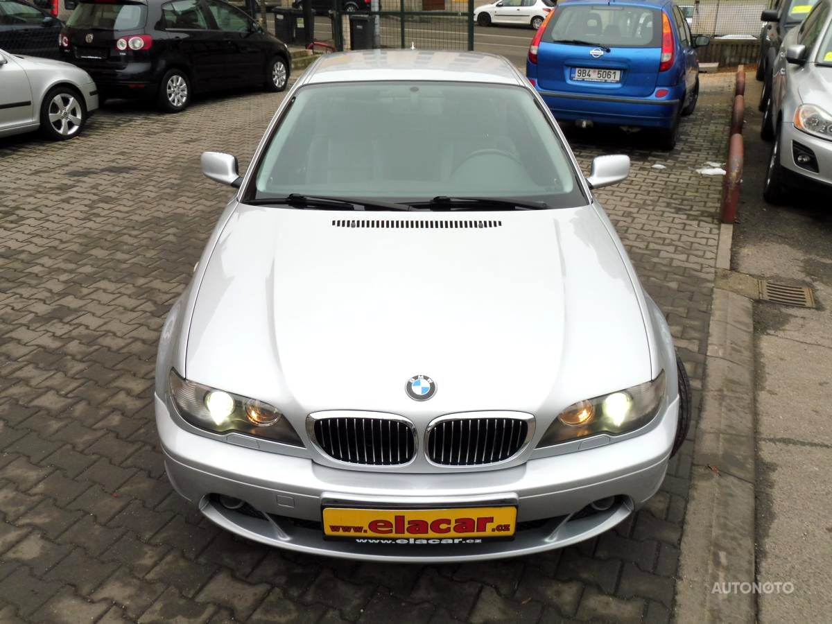 BMW Řada 3, 2003 - pohled č. 3