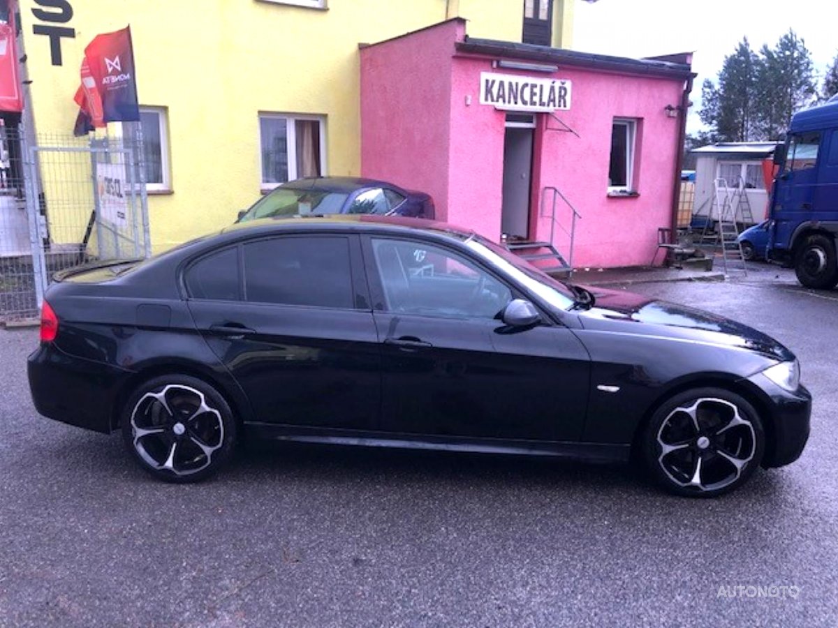 BMW Řada 3, 2008 - pohled č. 4