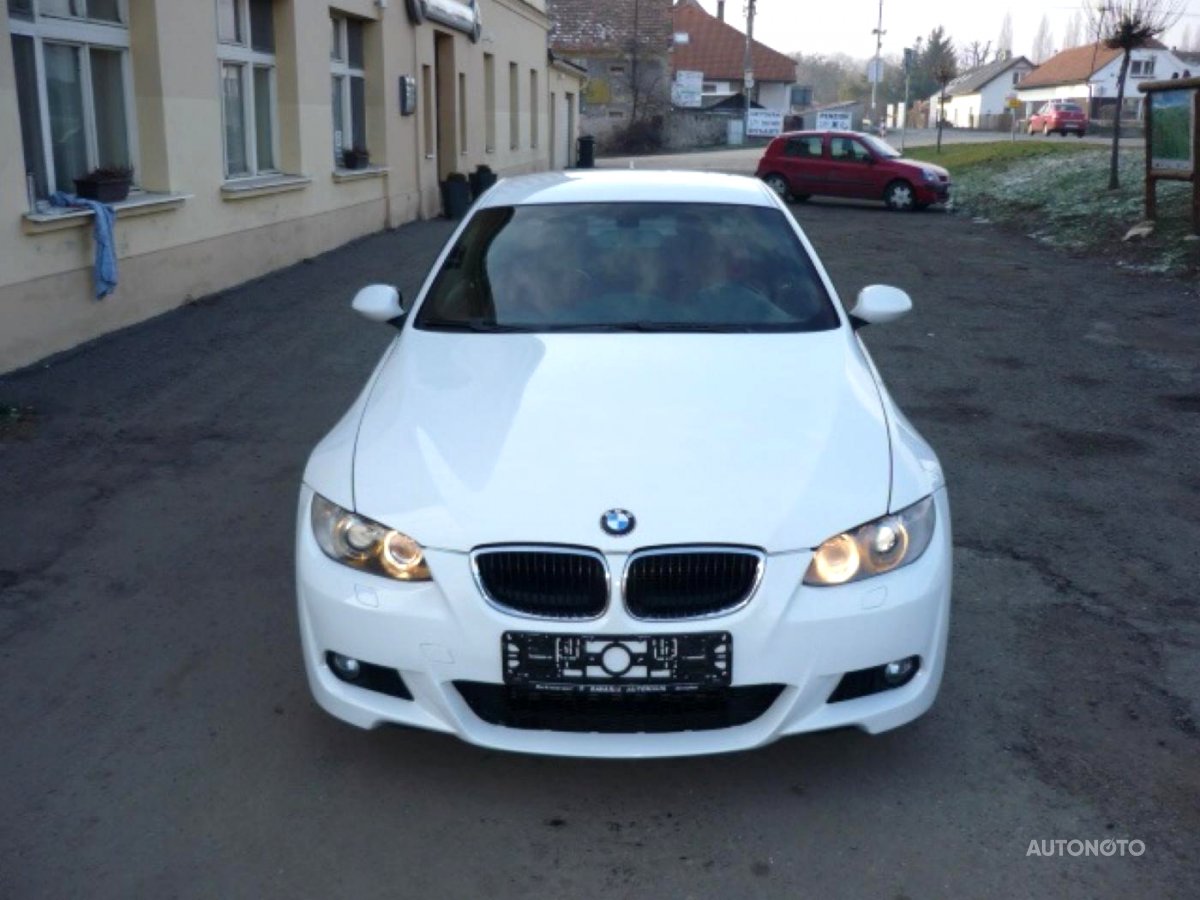 BMW Řada 3, 2007 - pohled č. 2