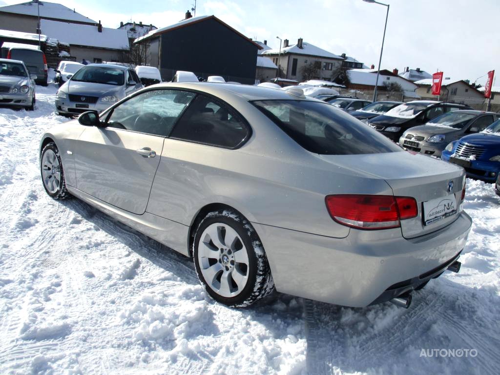 BMW Řada 3, 2008 - pohled č. 3