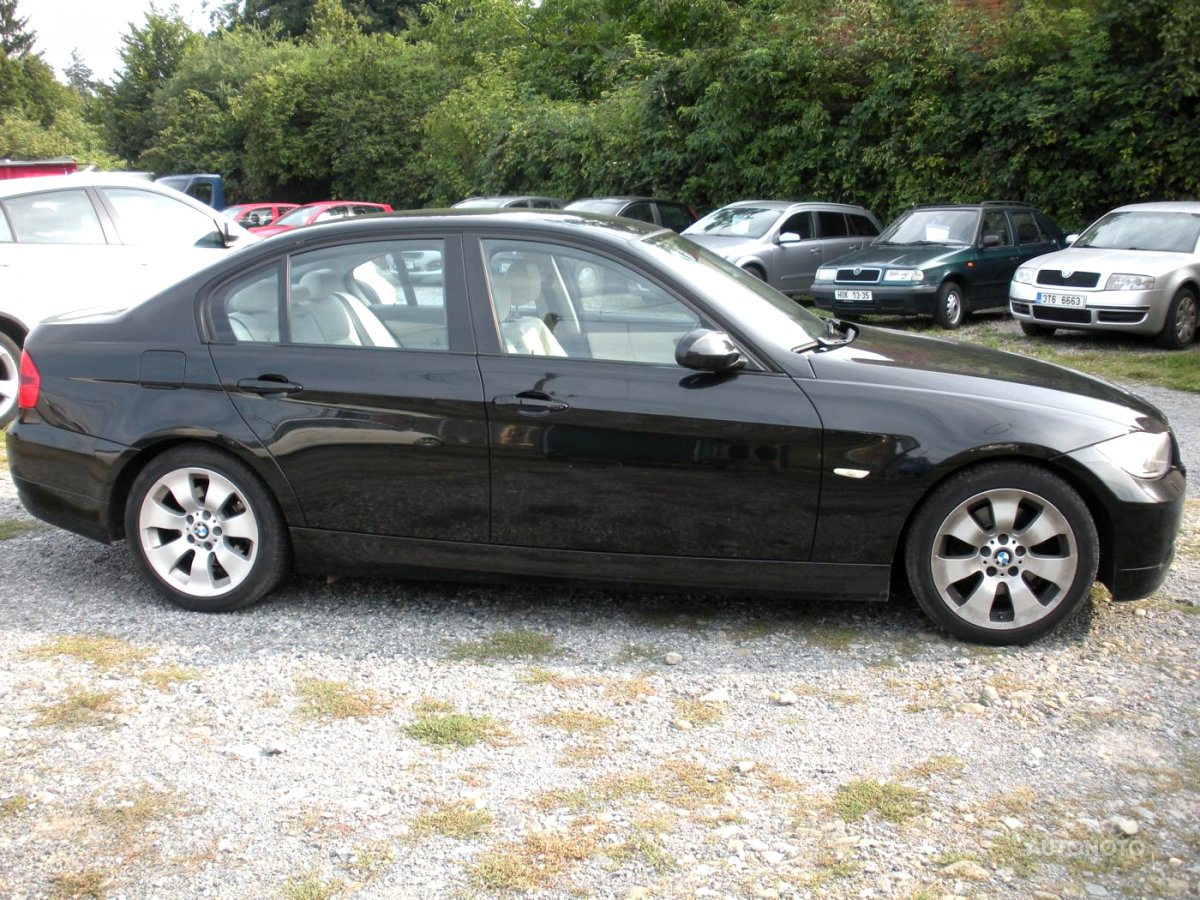 BMW Řada 3, 2007 - pohled č. 2
